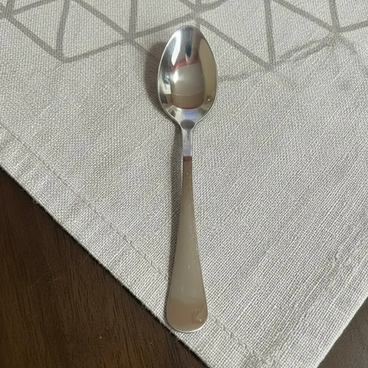 Set X6 Cucharas De Postre Doradas Metálicas Diseño Elegante 3