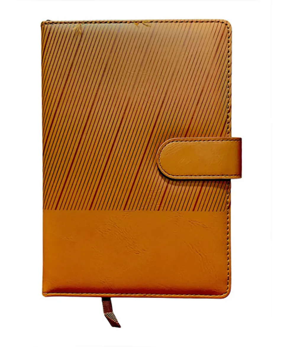 Cuaderno Cuadriculado  A5 Con Hebilla Magnética 1
