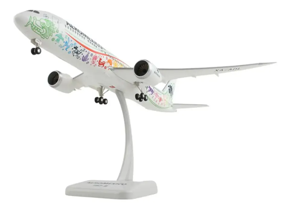 Aviónes Surtidos, Escala 1:200, 32 Cms De Largo, Sonidos. 7