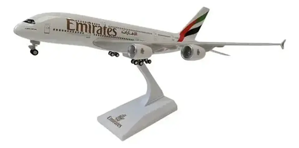 Aviónes Surtidos, Escala 1:200, 32 Cms De Largo, Sonidos. 17