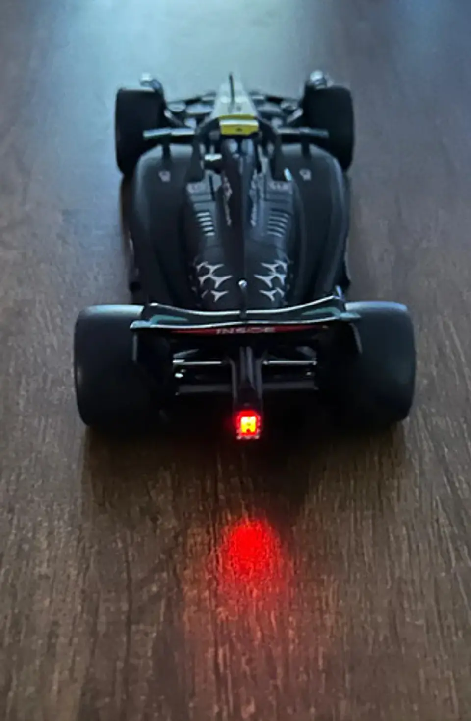 Miniatura Carrito Metal Mercedes Grande 1:24 Coleccionista 2