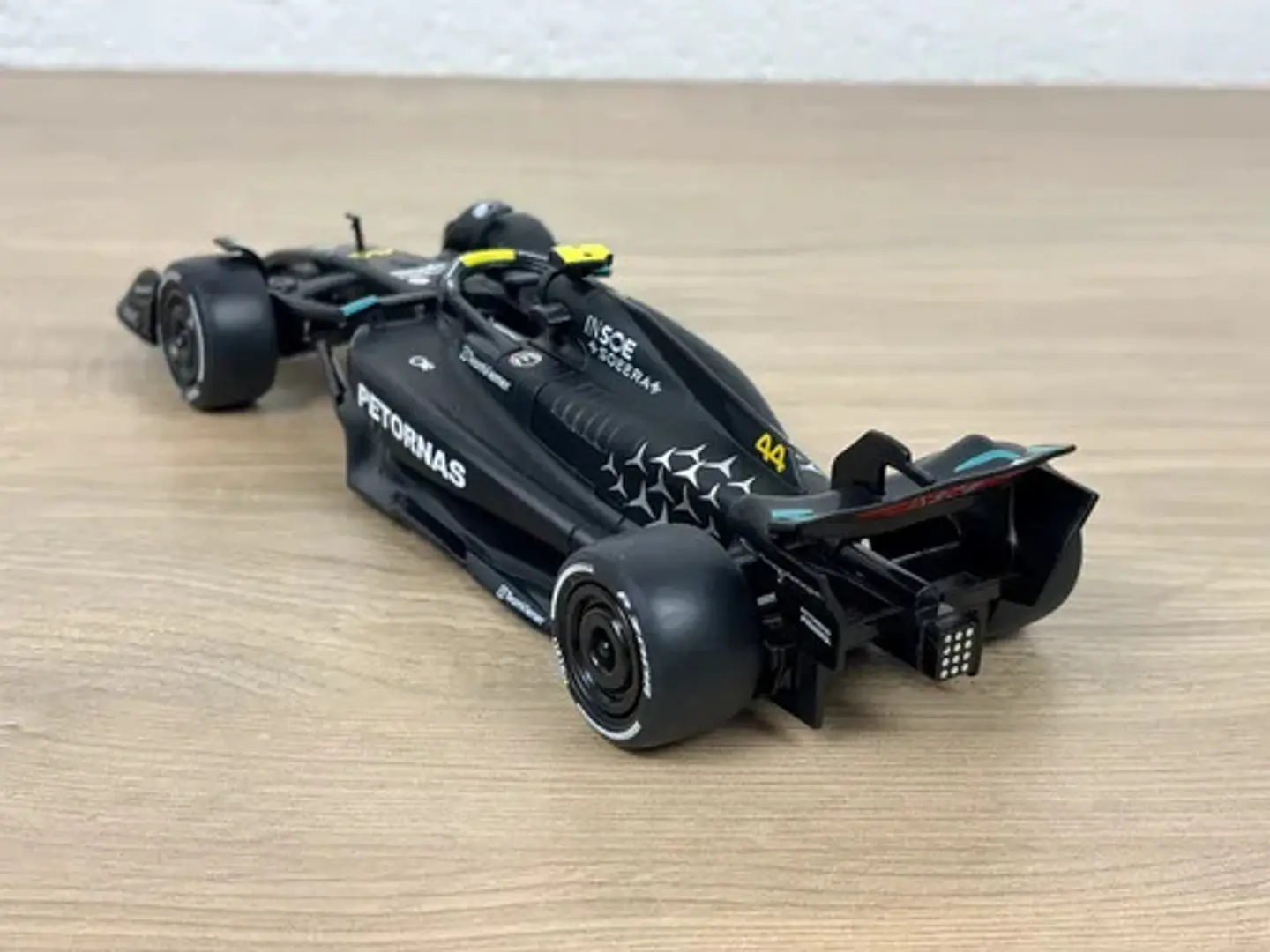 Miniatura Carrito Metal Mercedes Grande 1:24 Coleccionista 3