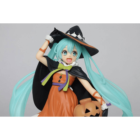 Vocaloid PVC Statue Hatsune Miku 2nd Season Autumn Ver. 18 cm