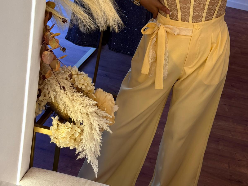 Bem-vinda à Madame Liora: Onde a Sofisticação encontra a Mulher Moderna