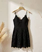 Vestido Curto em Renda Floral - Preto - thumbnail 3