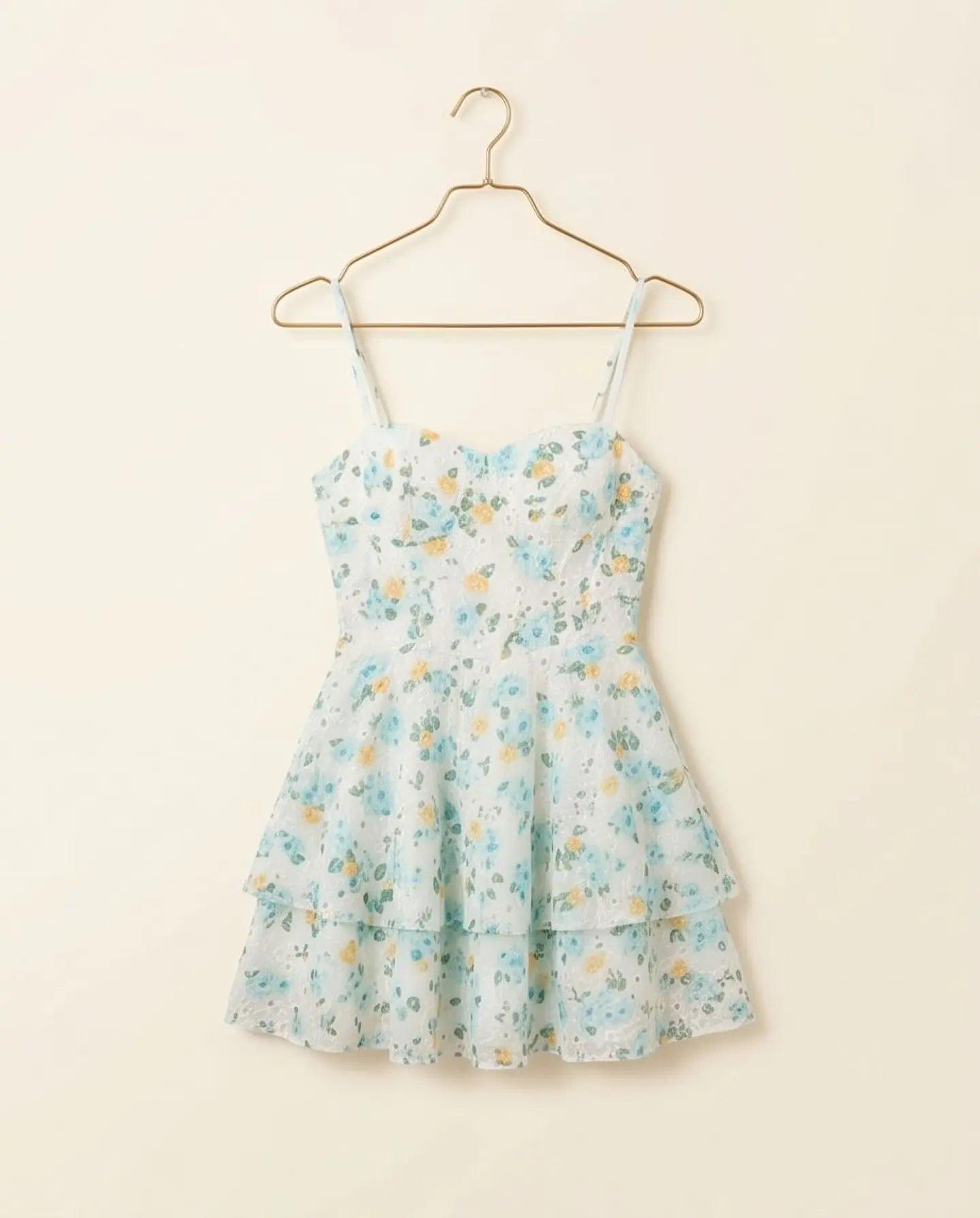 Vestido Curto Bordado Inglês Floral com Brilho 2
