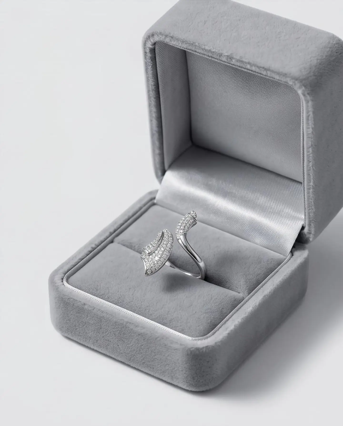 Anel Ajustável Silver Petal Pavé 4