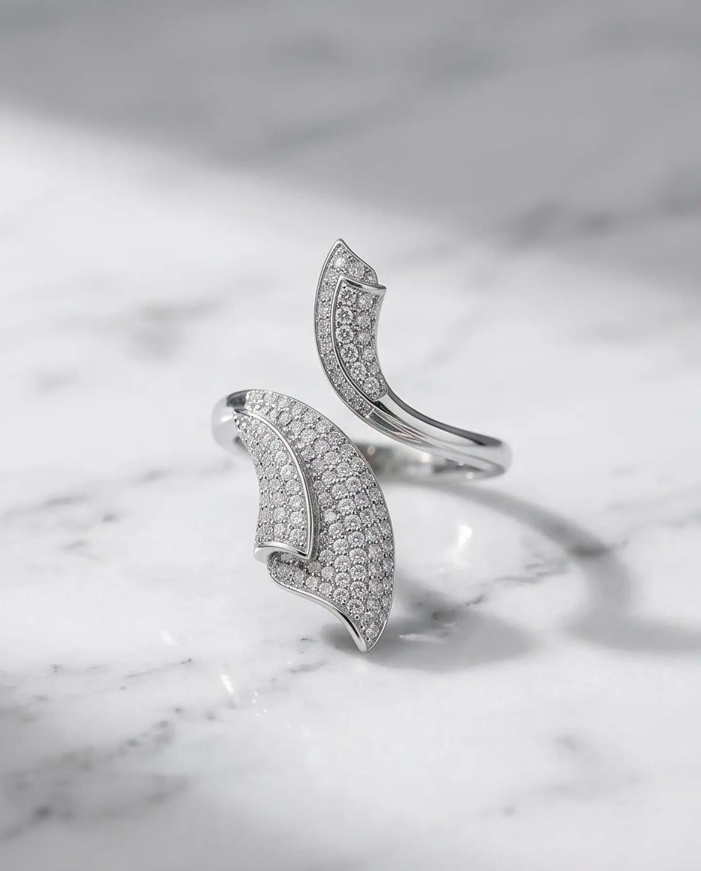 Anel Ajustável Silver Petal Pavé 1