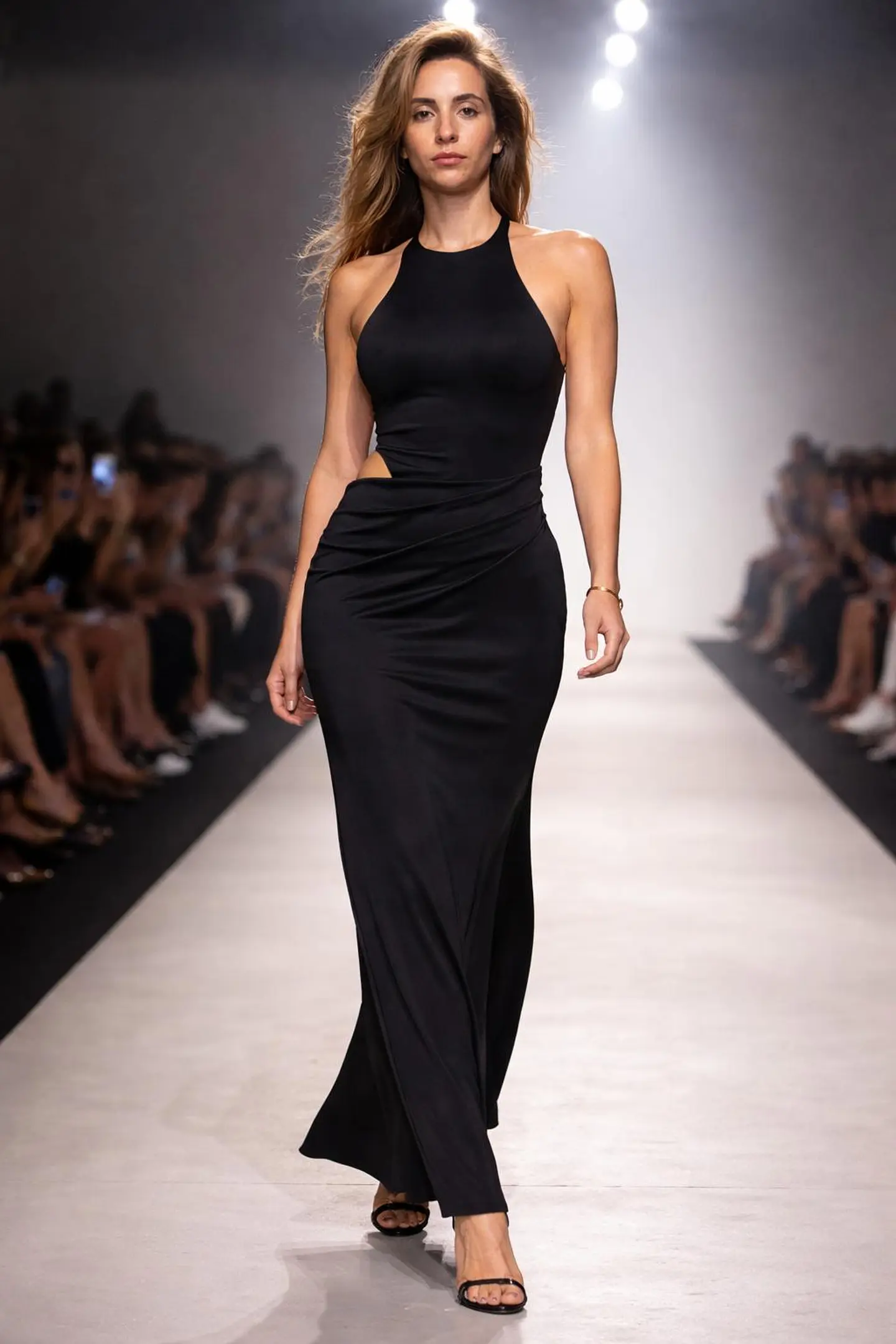 Vestido Longo Cut-Out 