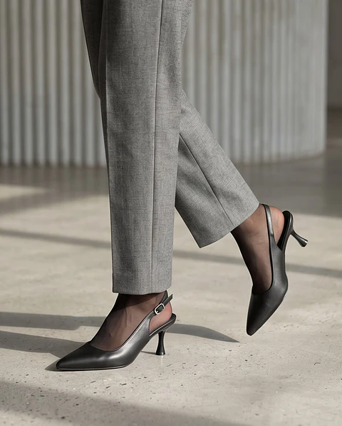 Sapatos Stiletto "Noir" - Slingback com Salto de 6 cm