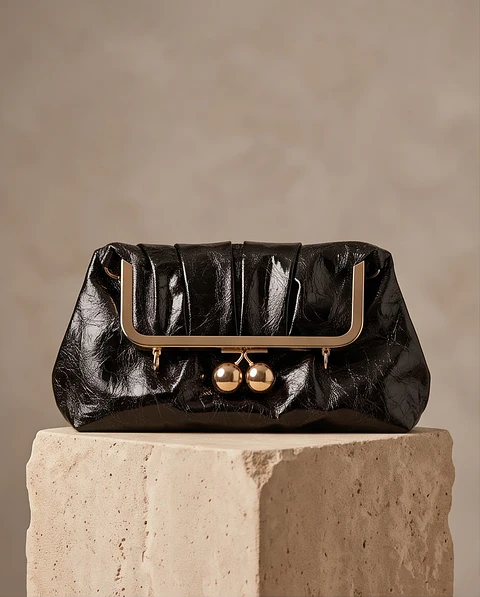Clutch "Onyx" - Envelope com Argolas Douradas