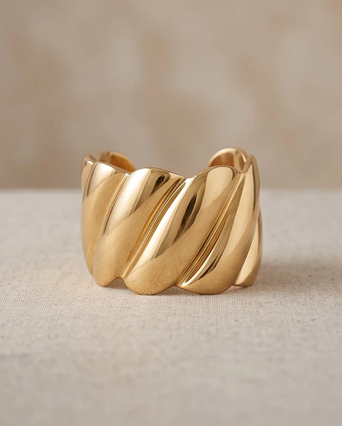 Bracelete "Vague Dorée" - Rígida Larga Esculpida