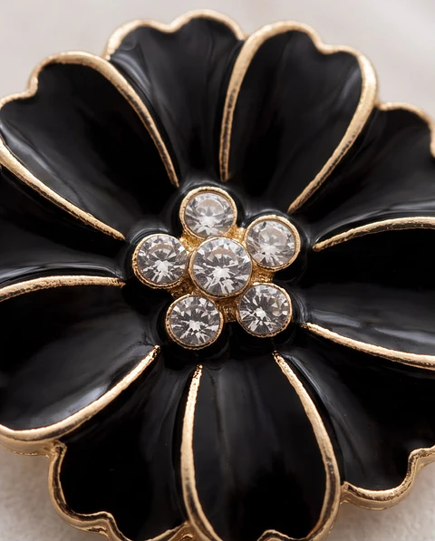 Botões "Fleur Noire" - Aplicação Flor Preta Esmaltada
