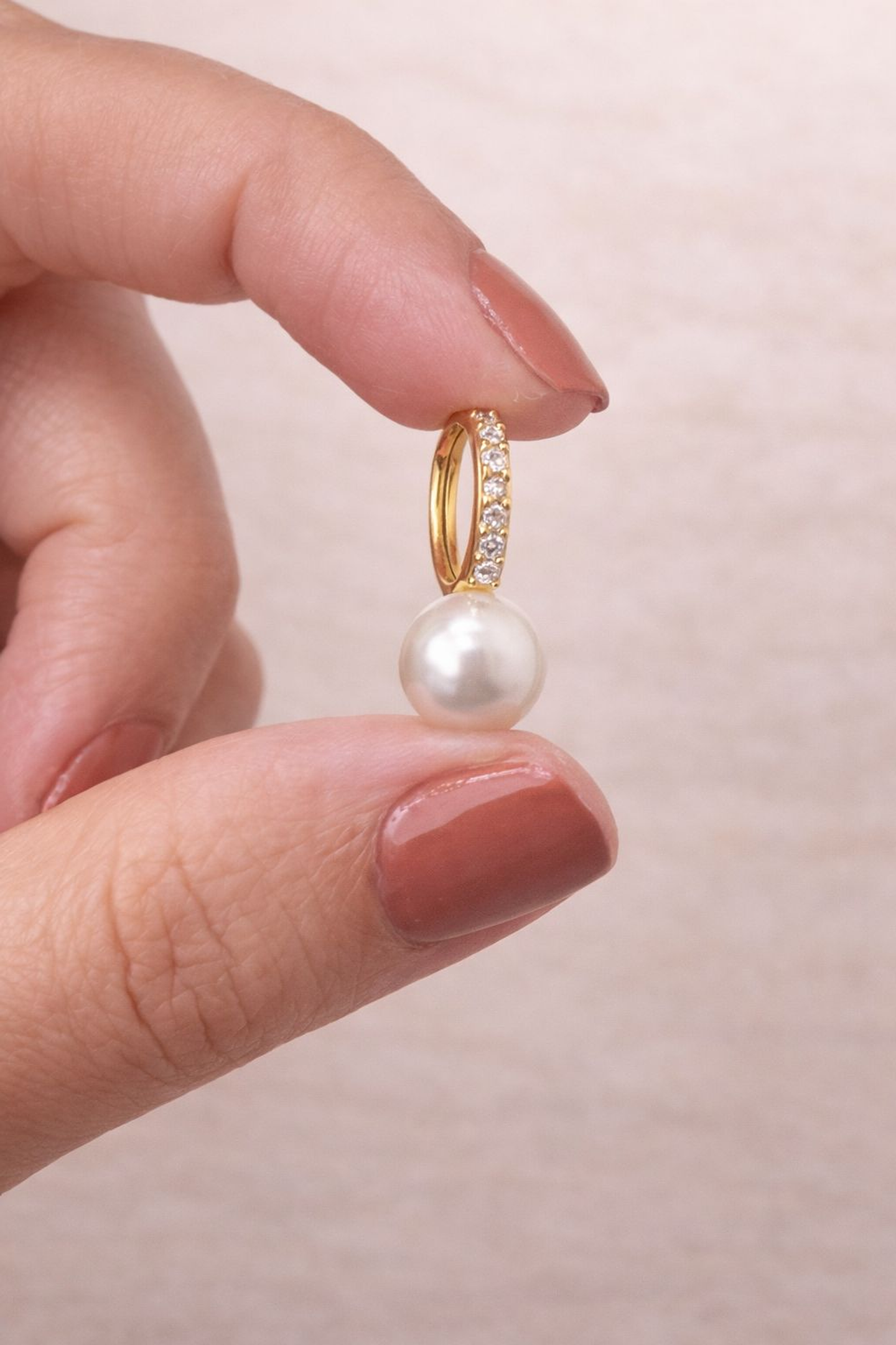 Brinco Argola Pérola Clássica Cravejada 1