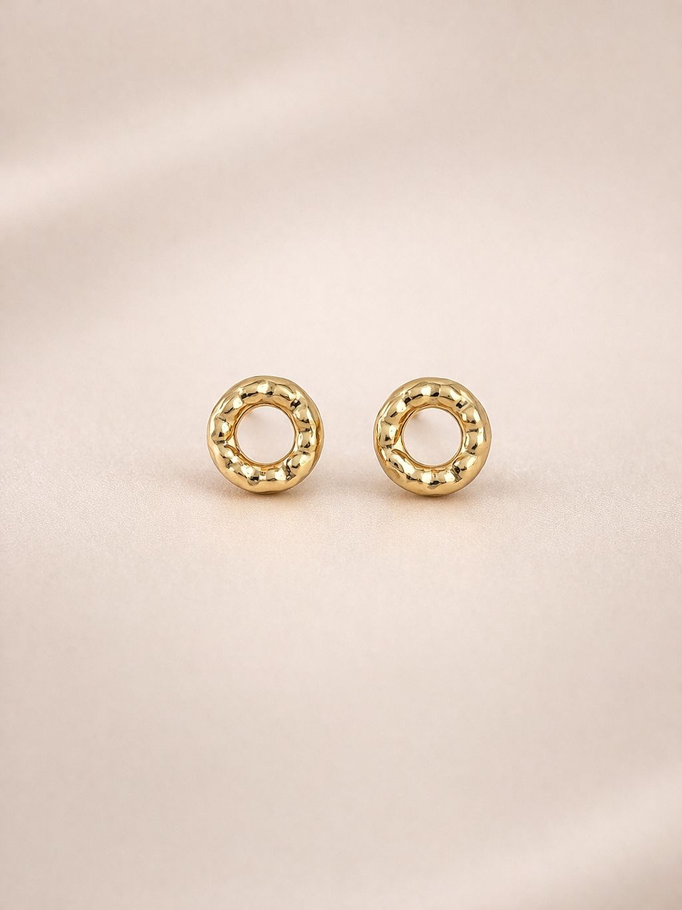 Brinco Texturizado Redondo Prata - Dourado 2