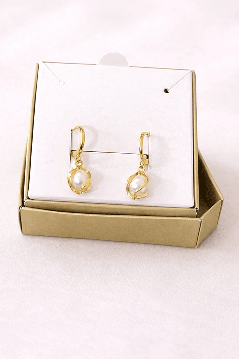 Brinco Pérola Orgânica Dourado