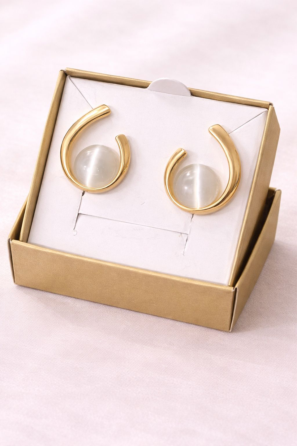 Brinco Olho de Gato Dourado 2