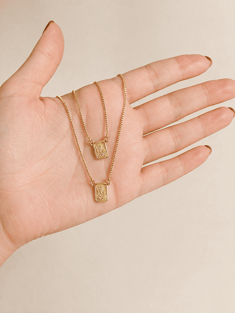 Escapulário Sagrado Dourado