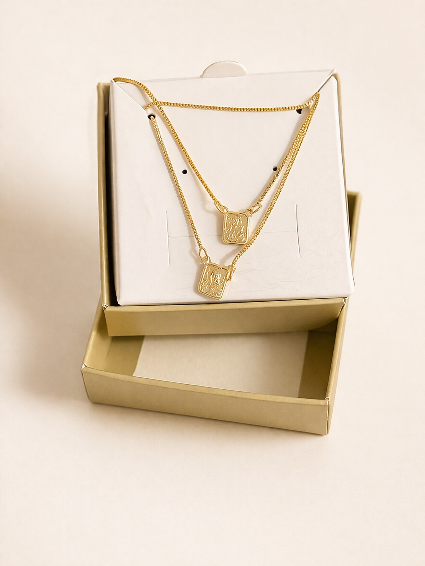 Escapulário Sagrado Dourado 2