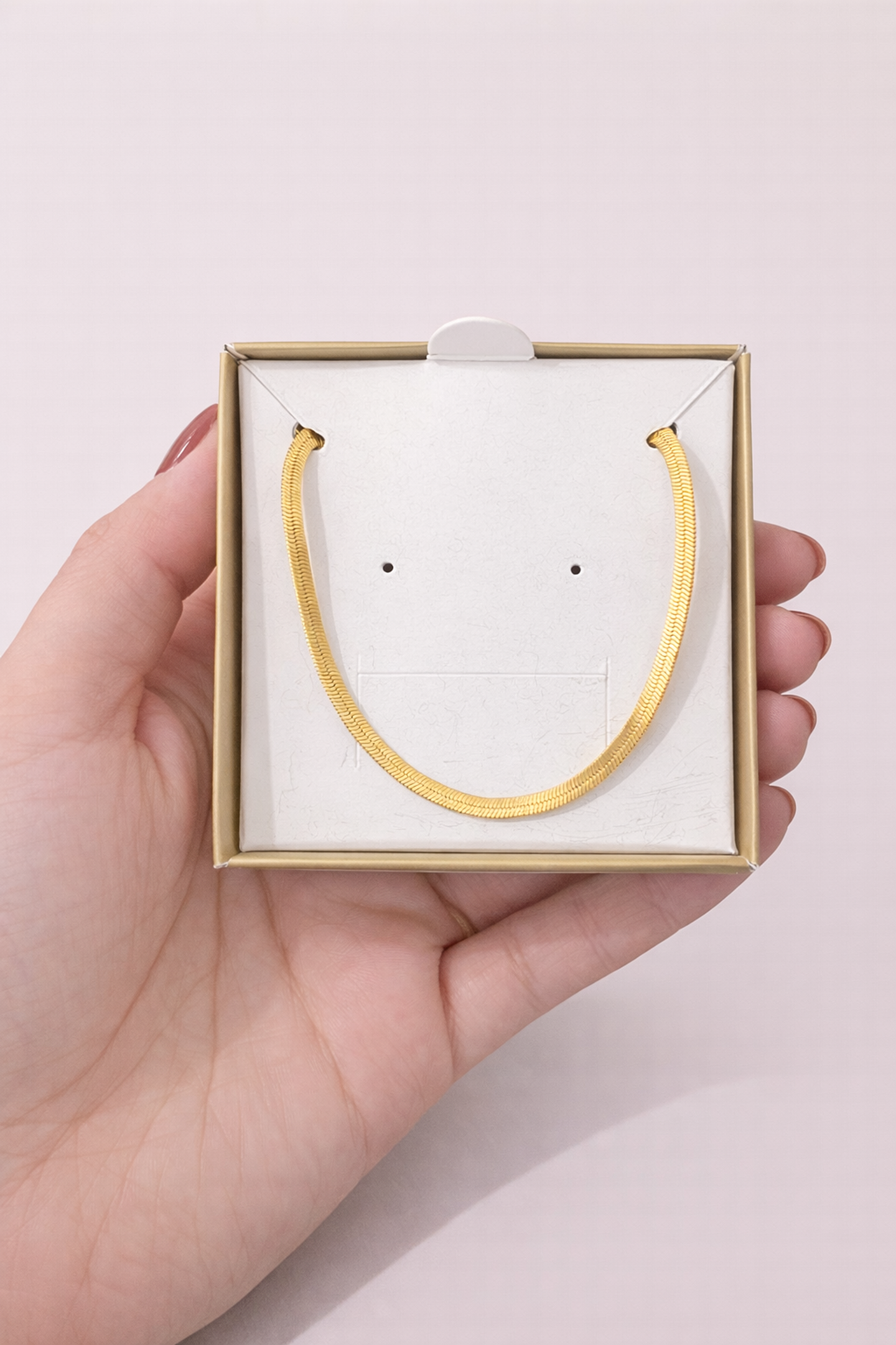 Colar Fita Dourado 2