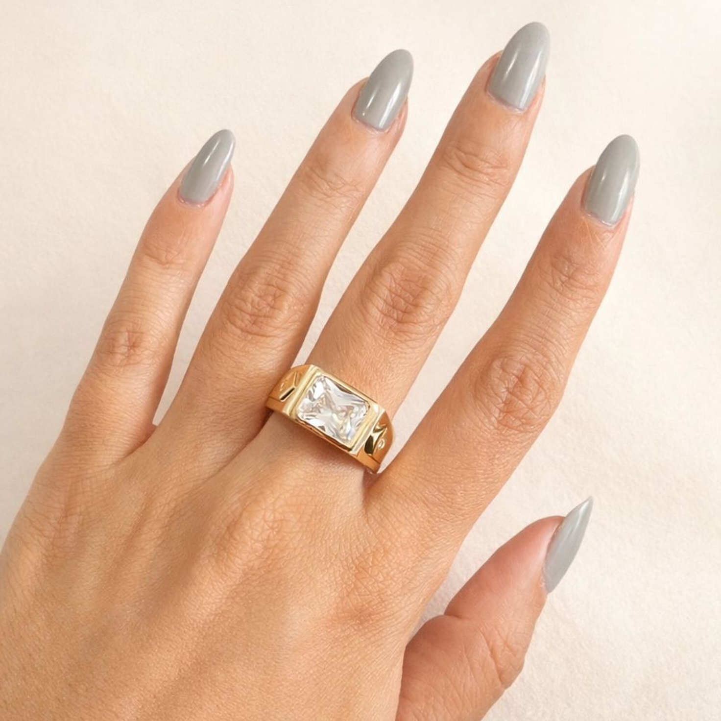 Elegância em Anéis