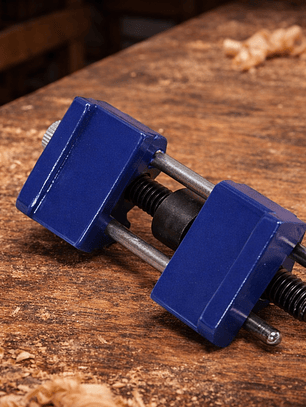 Guia de afiação para plainas e formões