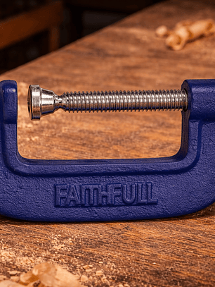 Grampo em C - Passatempo