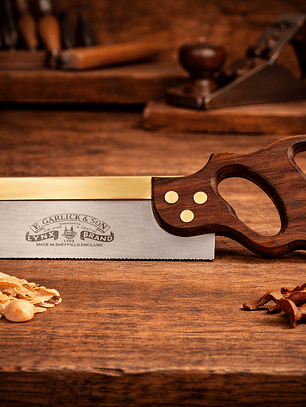 Serrote de Cauda-de-Andorinha 8″ Nogueira – Lynx (Dovetail Saw)