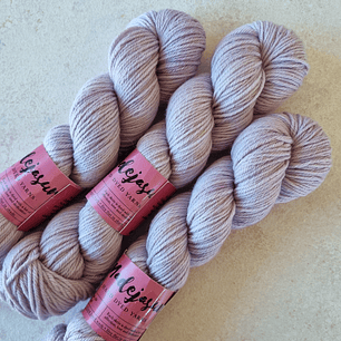 SILVER LILAC  ARAN