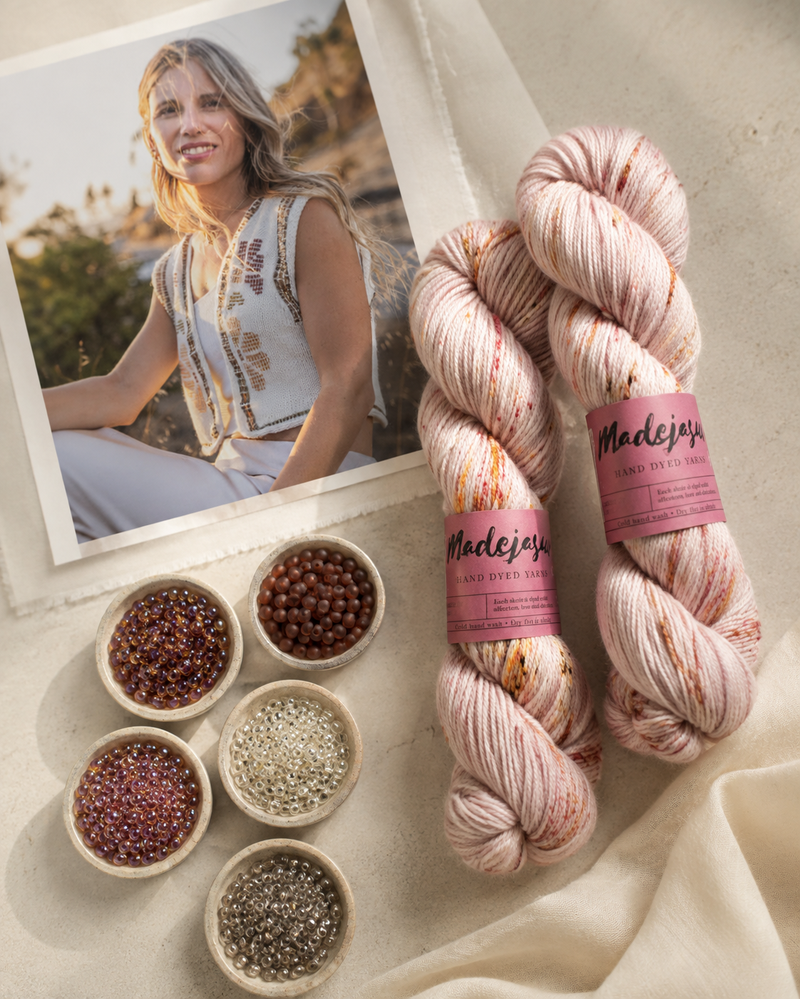 PRE VENTA FLOWER BEADS KIT BALLERINA 2/3/4 Merino AranSW 1