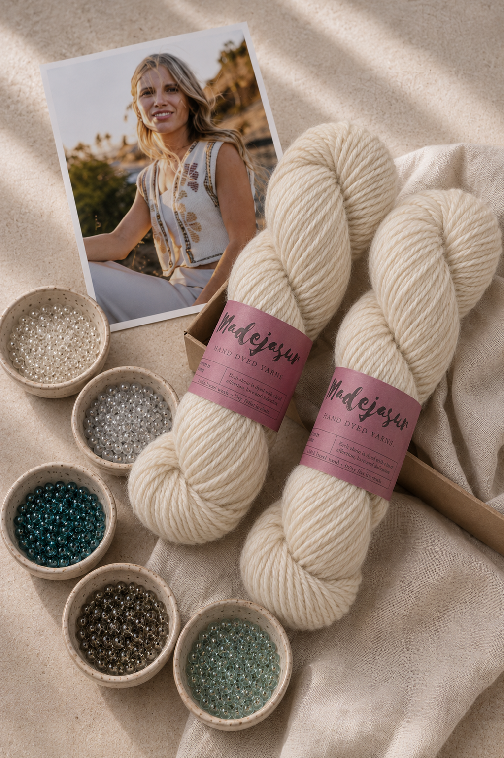 FLOWER BEADS KIT CRUDO Teal talla 3/4 Merino DKnoSW 1