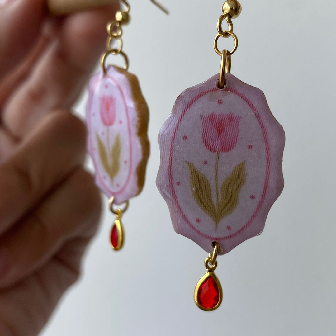 Aretes Tulipán Rosa con Gota Roja 1