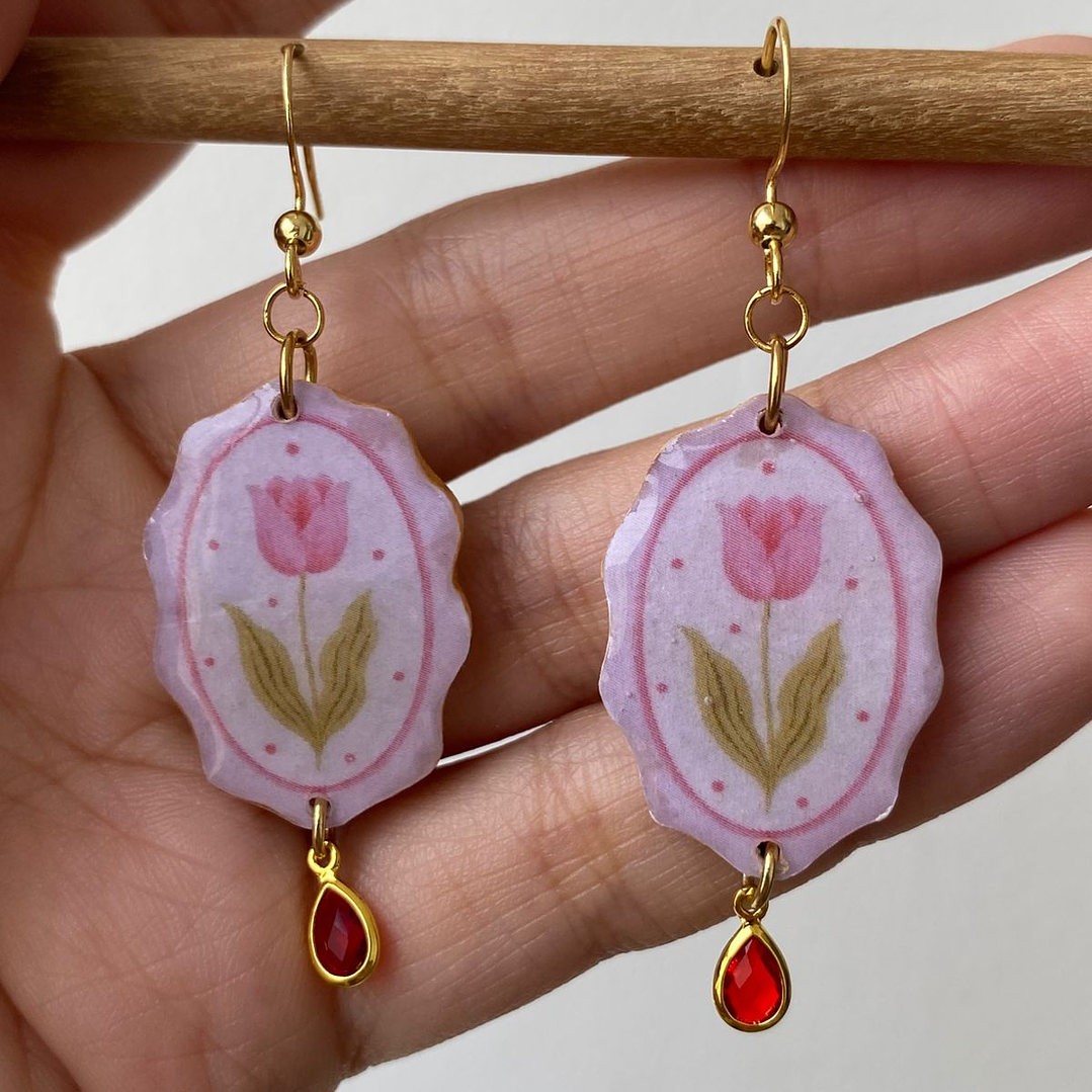 Aretes Tulipán Rosa con Gota Roja 2
