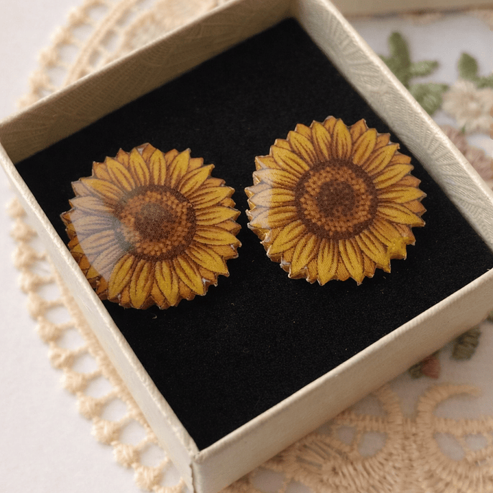 Aretes Girasol en Madera versión pétalos simétricos 1