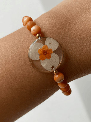 Pulsera “Aura Floral Nacarada”