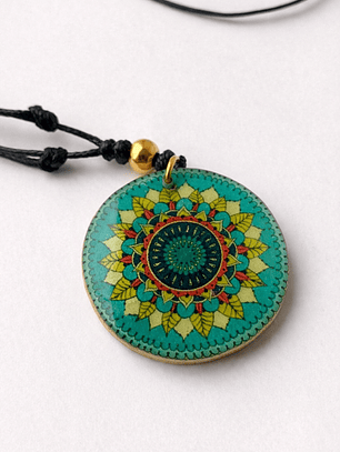Collar Mandala “Armonía Esmeralda”