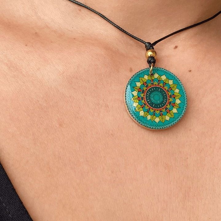 Collar Mandala “Armonía Esmeralda” 1