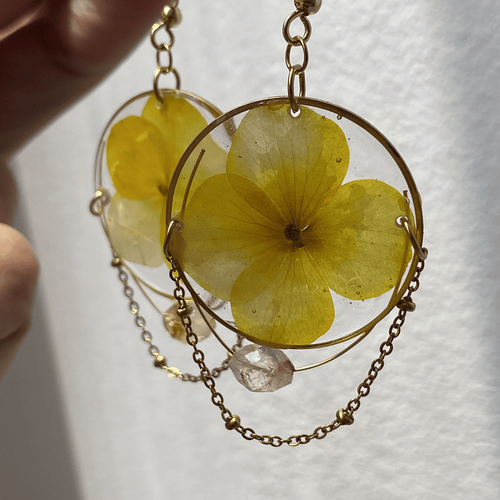 Aretes “Luz de Hortensia Dorada” 4