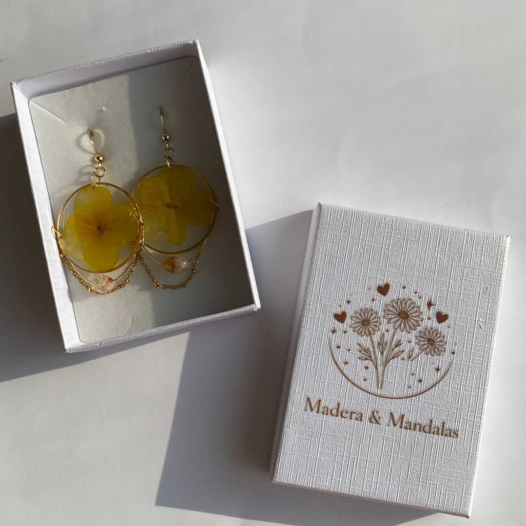 Aretes “Luz de Hortensia Dorada” 5