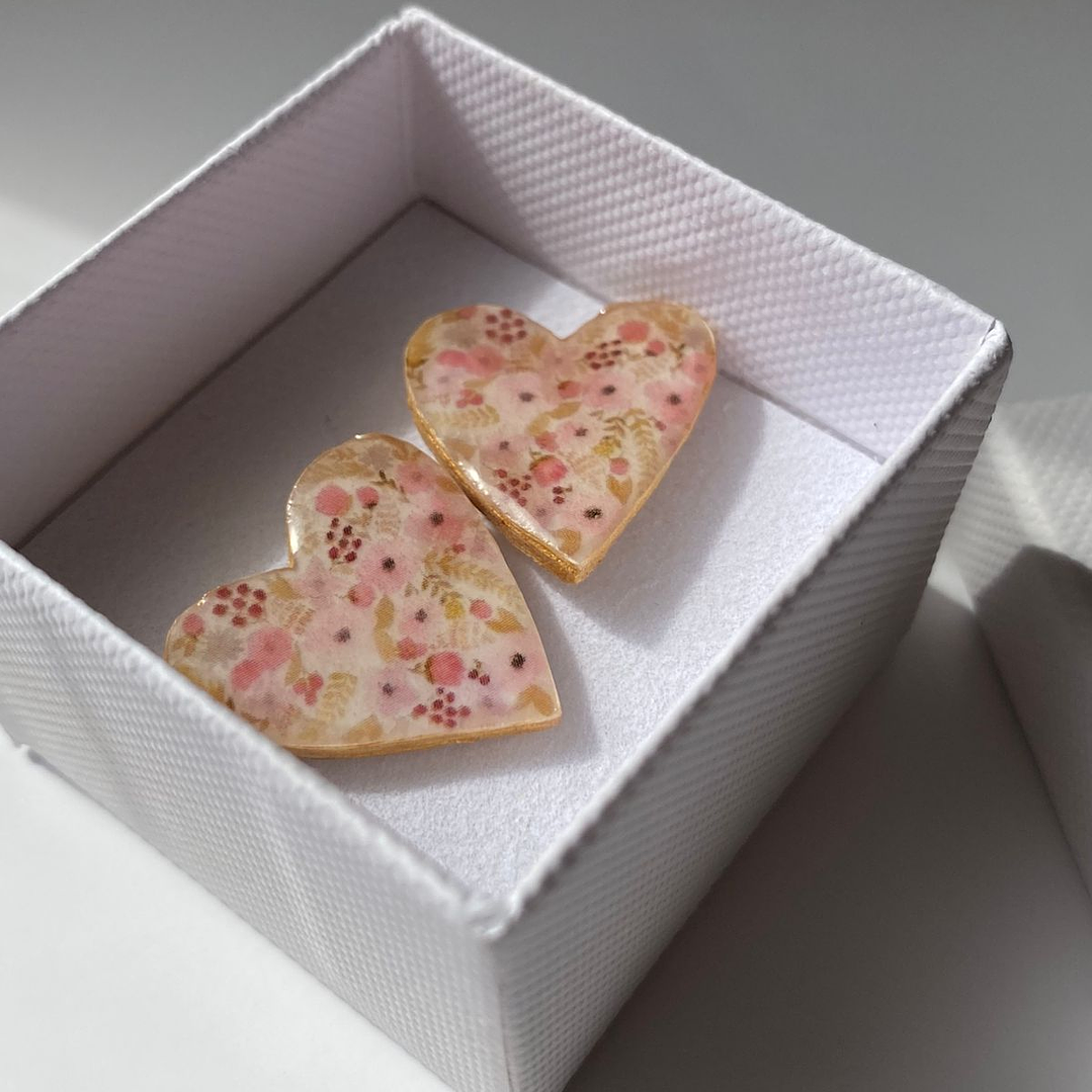 Aretes Corazón Floral en Madera 1