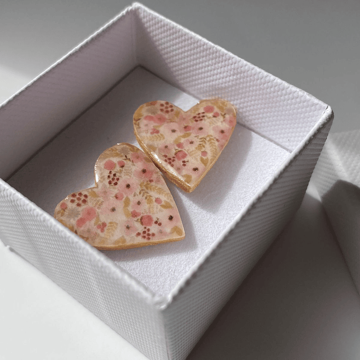Aretes Corazón Floral en Madera 1