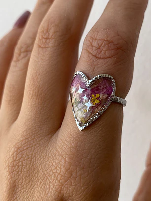 🌺 Anillo “Corazón de Primavera”