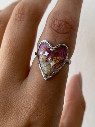 🌺 Anillo “Corazón de Primavera”