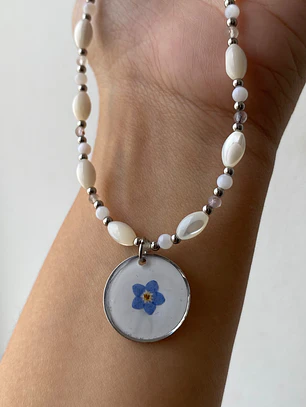 Collar “Susurro de No Me Olvides”