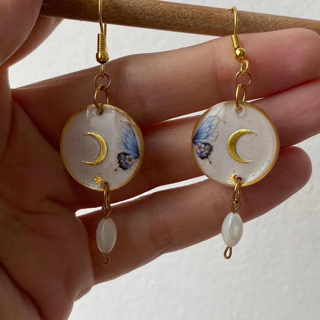 🦋 Aretes Mariposa de Nácar 1