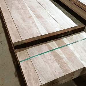 Lenga – Elegancia natural en madera nativa | Maderas Raíces