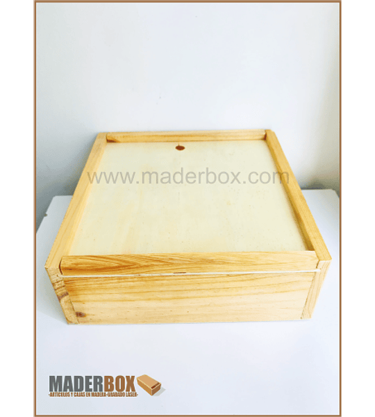 CAJA DE MADERA PINO PARA WHISKY Y 2 VASOS