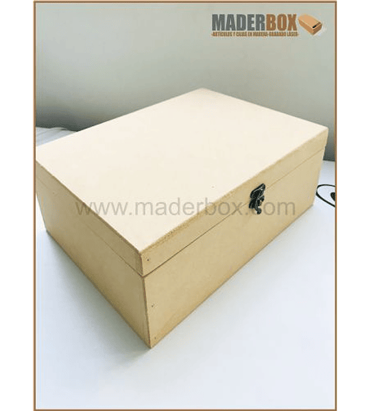 CAJA DE MADERA PORTAFOLIO CON BISAGRAS Y CIERRE PASADOR