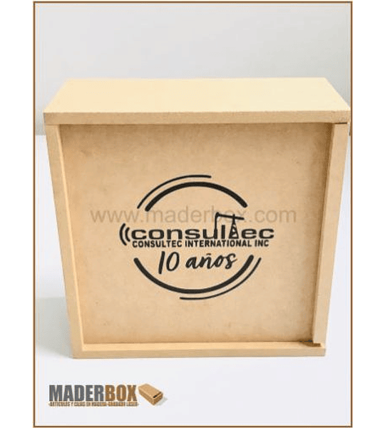 LOGOS PEGADOS PARA TUS CAJAS CON VINILO ADHESIVO