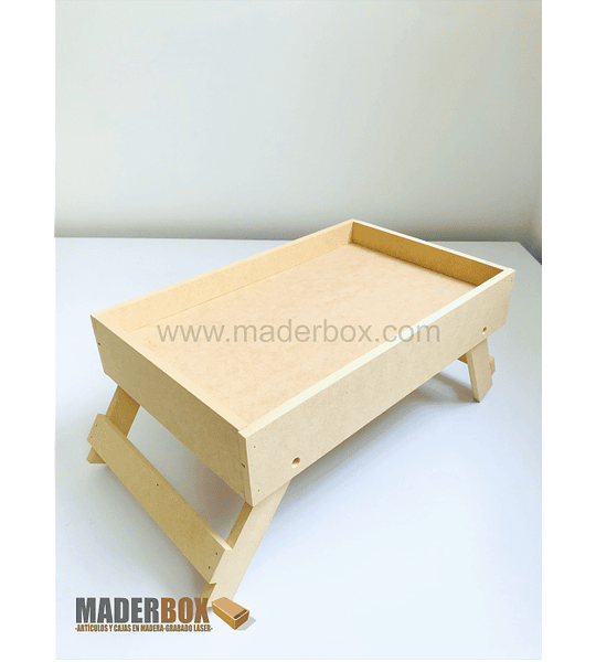 CAJA DE MADERA CON PATAS DESPLEGABLES UNIDAD